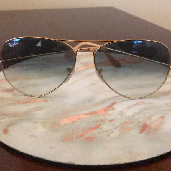 Ray Bans aviator sunglasses! - Picture 2 of 6